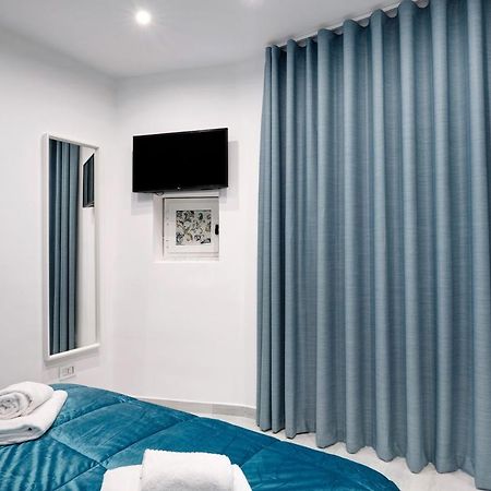 Appartement Ampolla House à Naples Extérieur photo