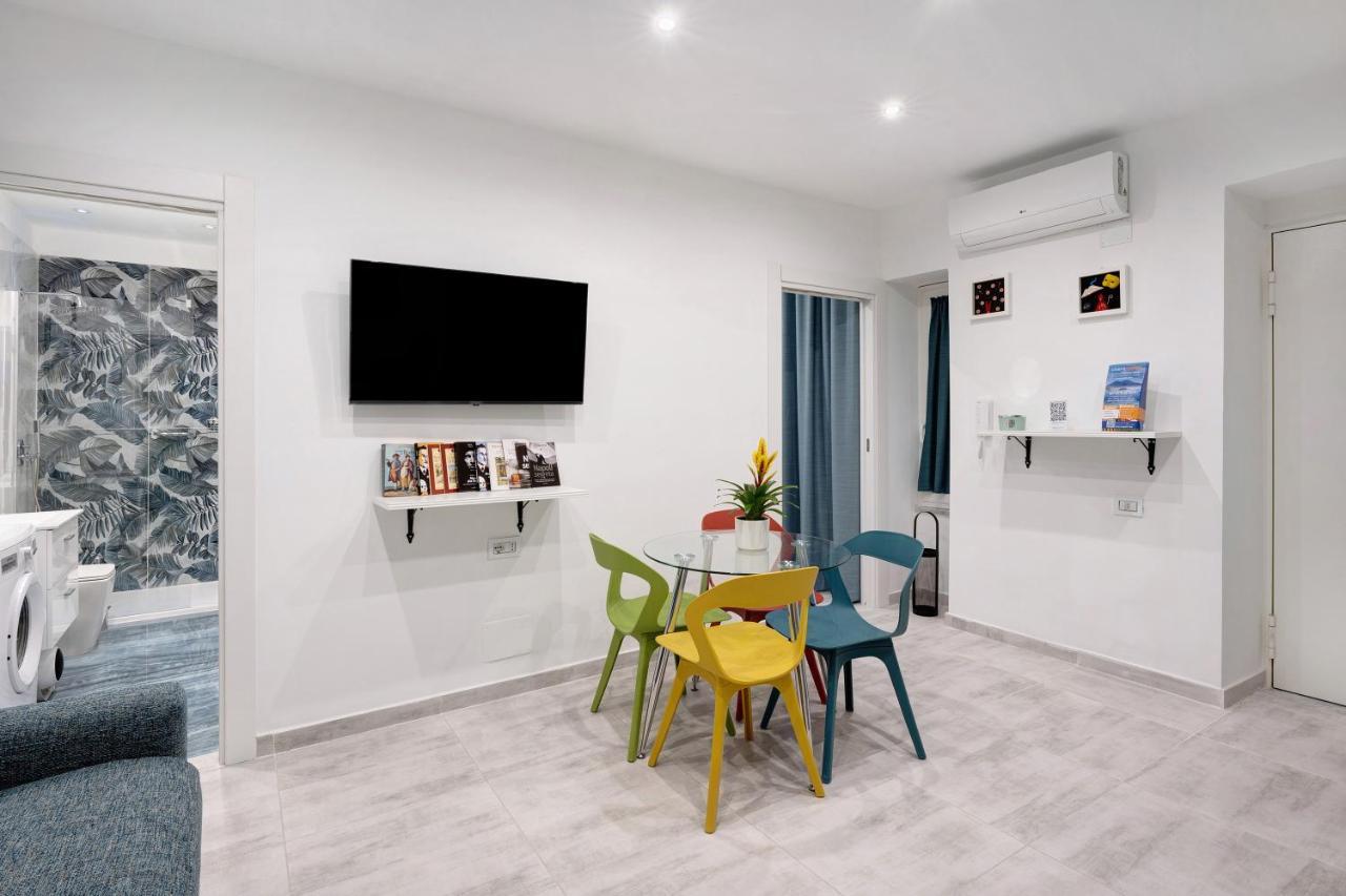 Appartement Ampolla House à Naples Extérieur photo